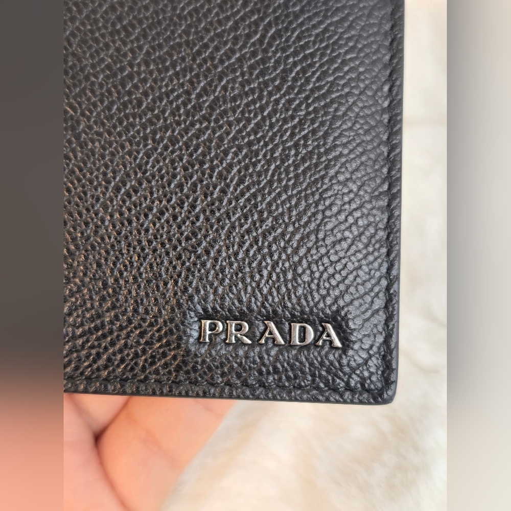 NWT❤️Prada Black Navy Vitello Micro Grain Leather Men Wallet - Picture 7 of 14